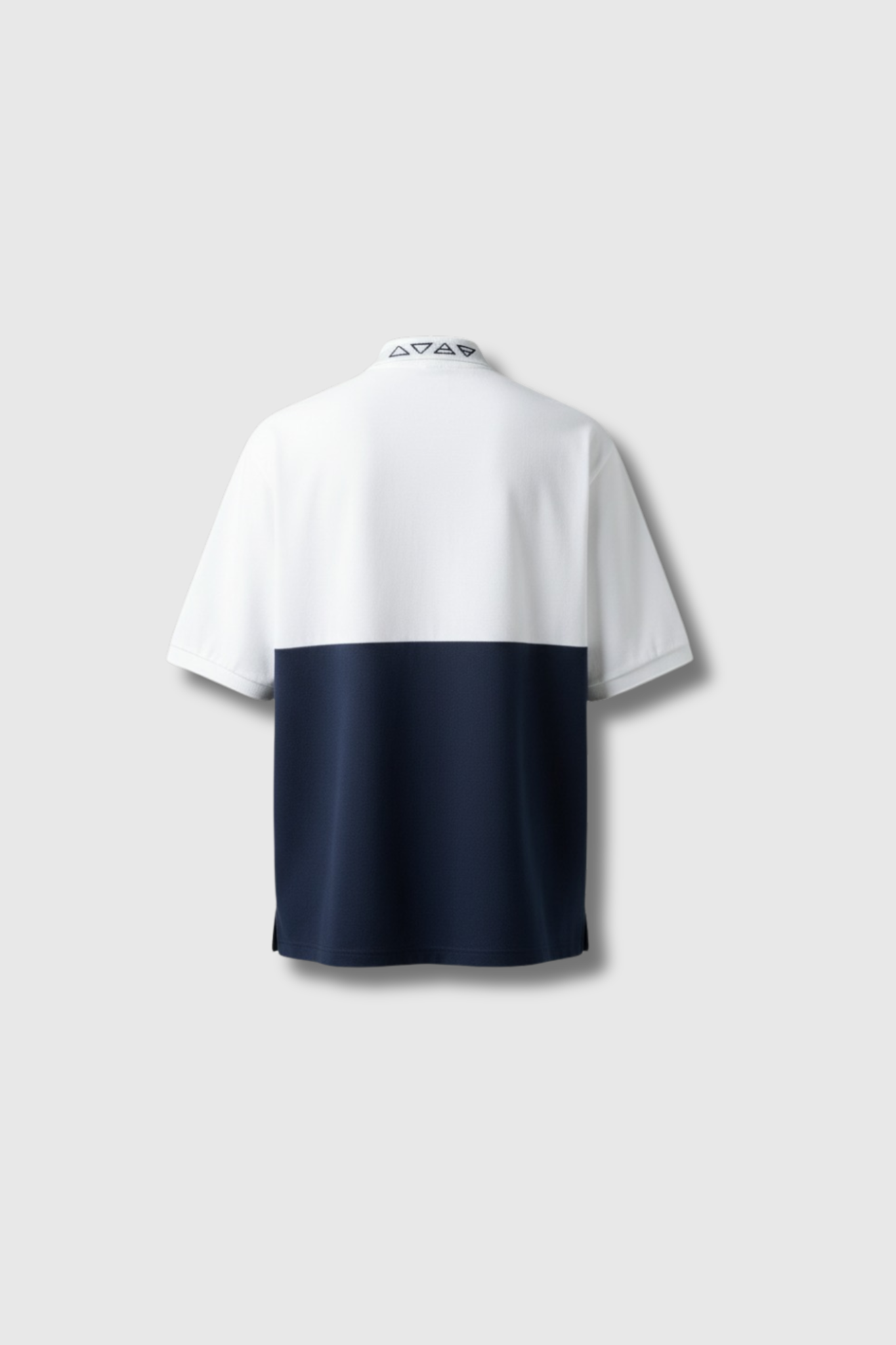 Contrast Oversized polo with unique collar branding