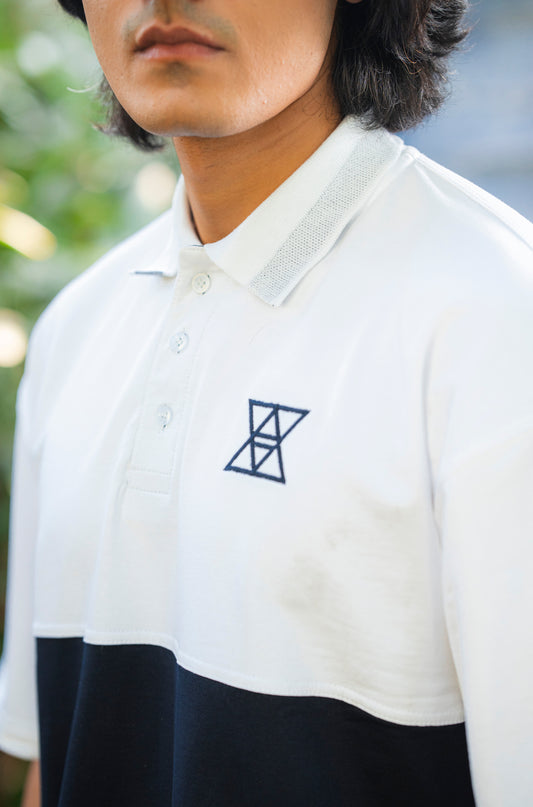 Contrast Oversized polo with unique collar branding