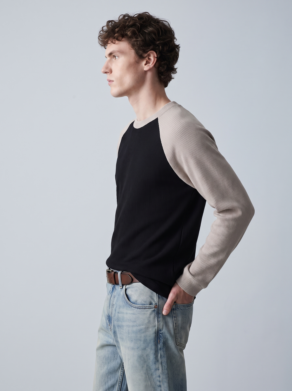 Onyx Raglan Ribbed Tee